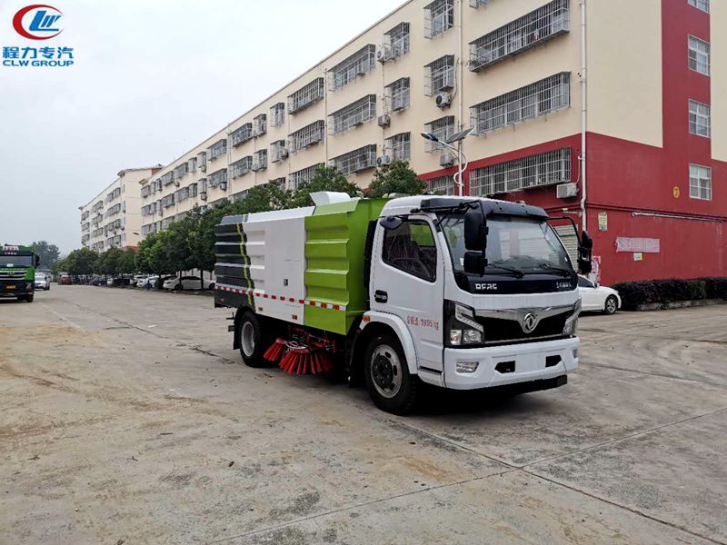國六大多利卡掃路車