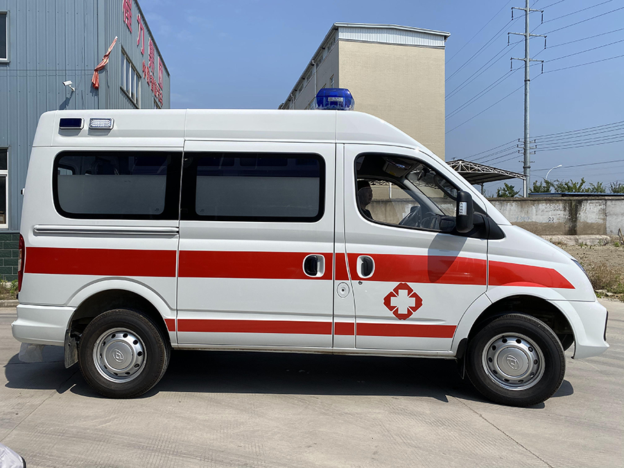 上汽大通V80救護(hù)車(chē)
