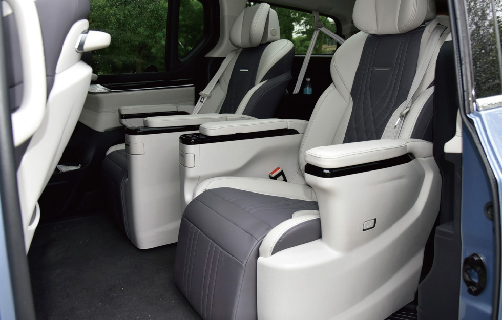 上汽邁克薩斯G20送血車