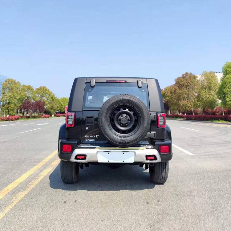 北汽福田4驅(qū)越野指揮車