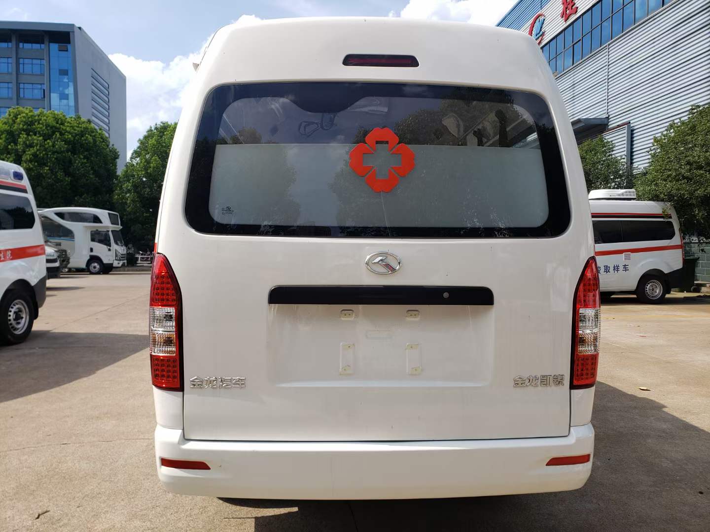 金龍凱銳救護(hù)車