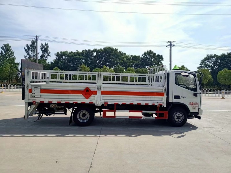 福田奧鈴5.2米氣瓶運輸車