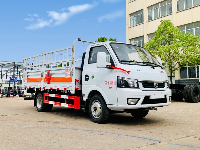 東風途逸3.9氣瓶運輸車