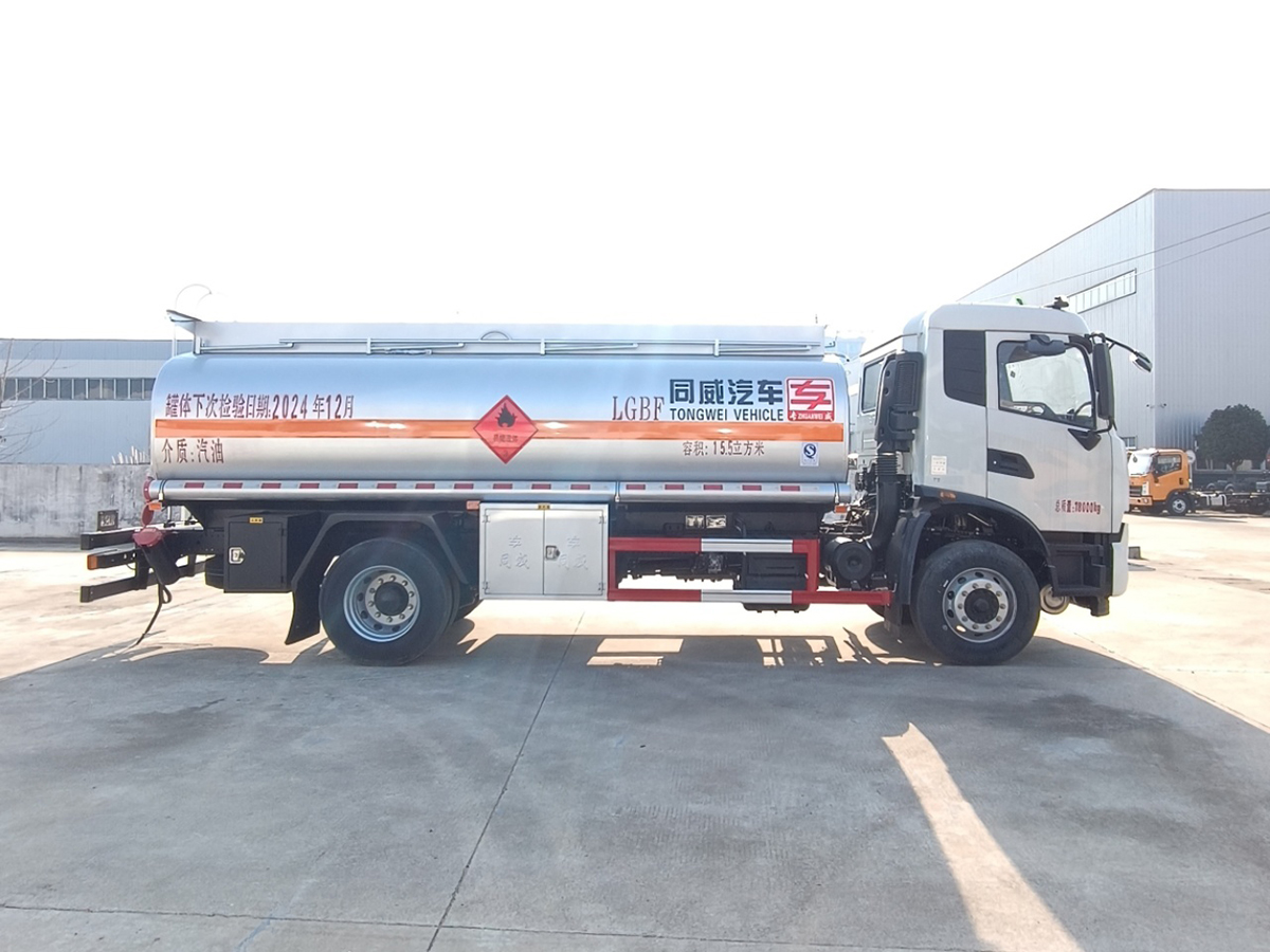 東風天錦12噸油罐車