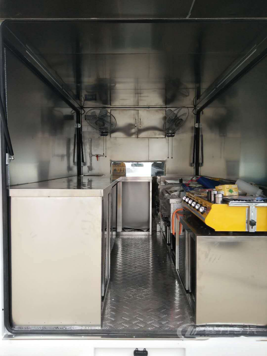 廂長3.2米北汽昌河 售貨車